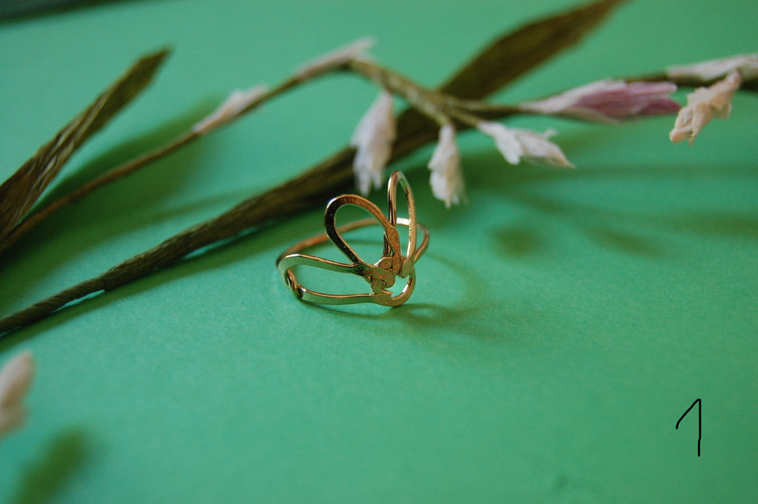 Boucles d'oreille JE T'AIME UN PEU BEAUCOUP - autour du doigt