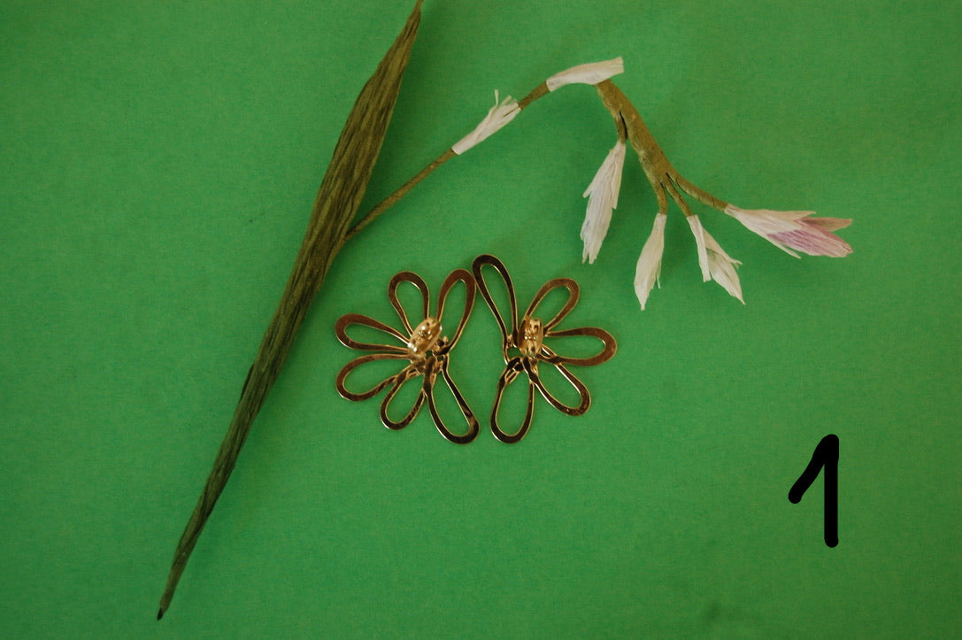Boucles d'oreille JE T'AIME UN PEU BEAUCOUP - marguerites
