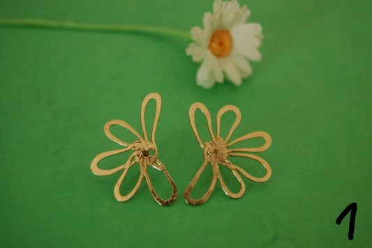 Boucles d'oreille JE T'AIME UN PEU BEAUCOUP - marguerites