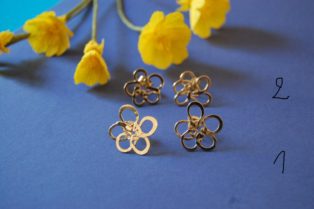 Boucles d'oreille JE T'AIME UN PEU BEAUCOUP - pâquerettes
