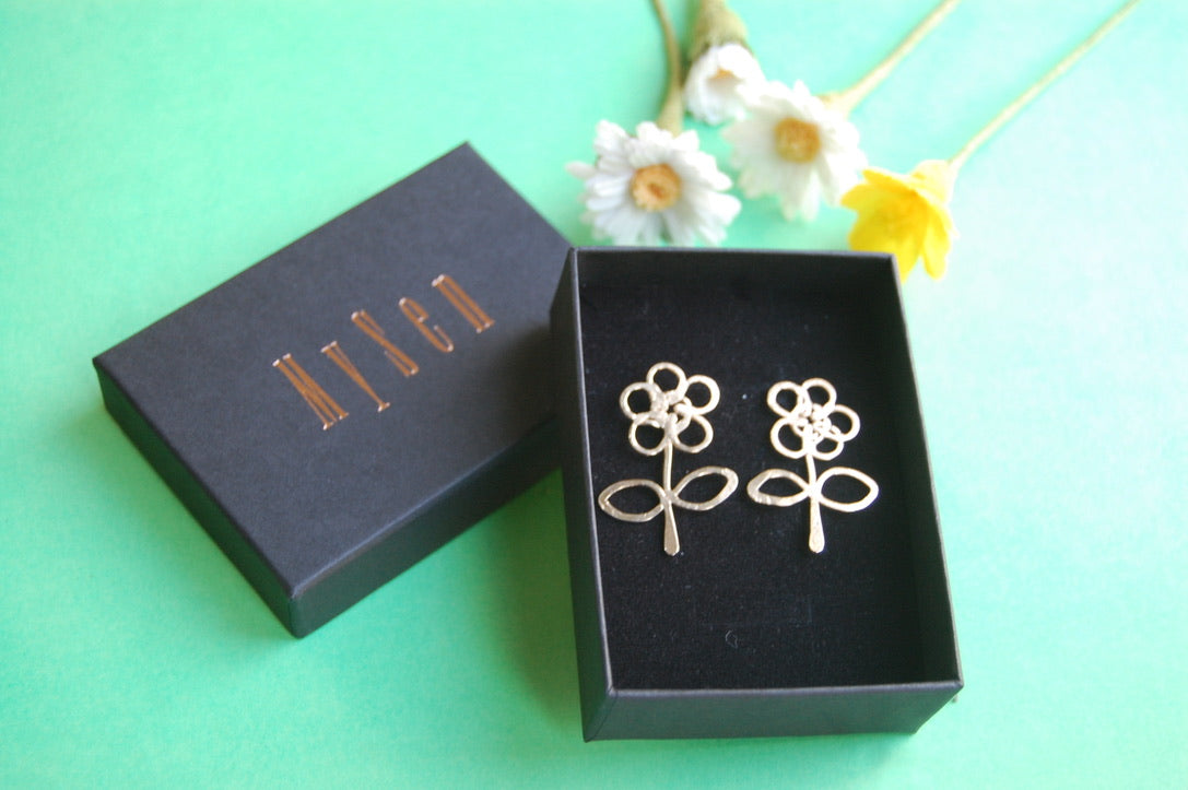 Boucles d'oreille JE T'AIME UN PEU BEAUCOUP - fleurs d'enfants